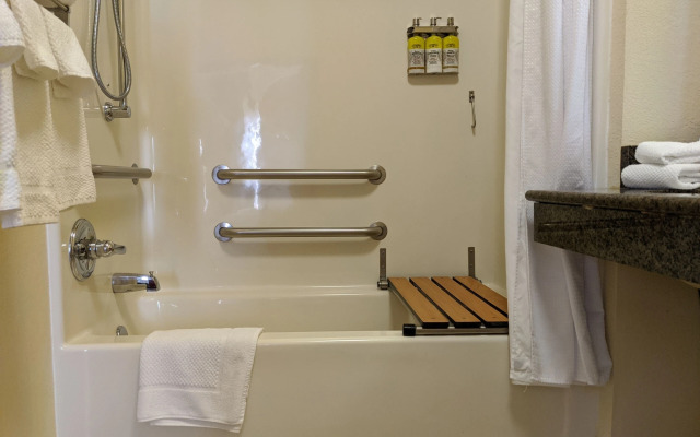 Staybridge Suites West Des Moines by IHG