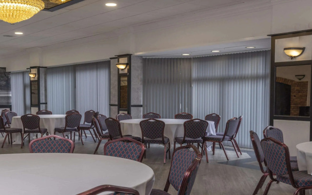 Hotel St Pierre, Sure Hotel Collection by Best Western