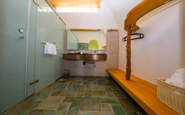 Caves B&B