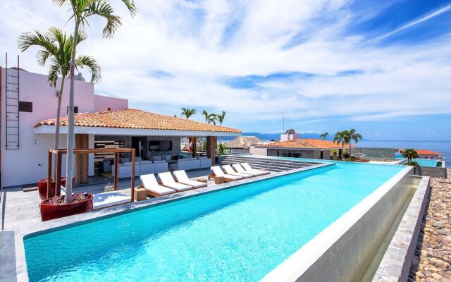 Oceana Two Bedroom PH - Adults Only