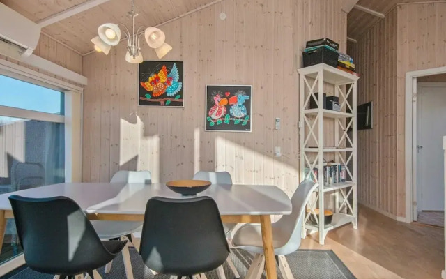 6 Person Holiday Home in Tarm