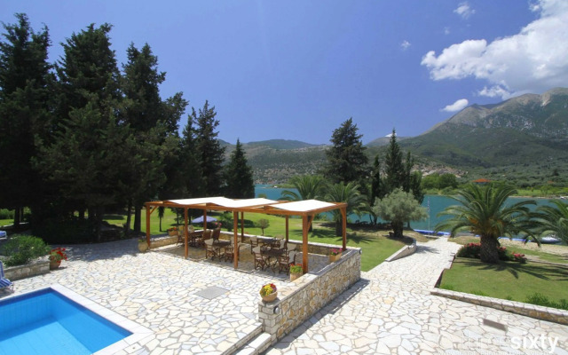 Geni Garden Apartments