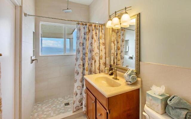 Lahaina Oceanfront Estate