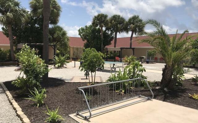 Island Sun Inn & Suites - Venice, Florida Historic Downtown & Beach Getaway