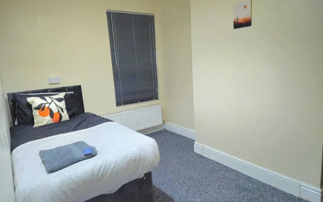 Spacious,luxury, Near City Center, Free Parking