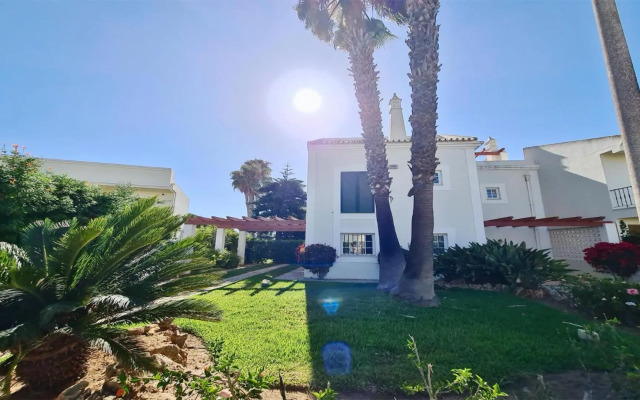 Vila Castro, Cleverdetails CD239