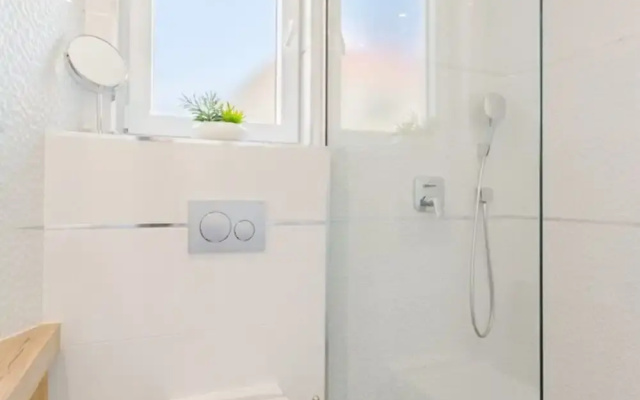 Villa Stone Pearl - Two Bedroom Holiday House With Pool