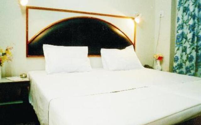 Arun Hotel