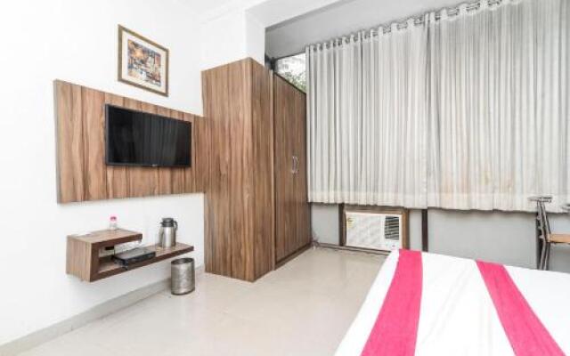 1 BR Boutique stay in Opp Mayank Tower Pareek College Rd Shri Ram Colony Sindhi Camp, Jaipur (D678), by GuestHouser