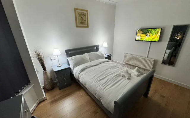 Modern North London Retreat - 7 Bedrooms