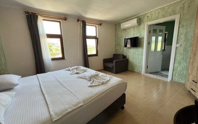 Akar Butik Otel Gökçeada