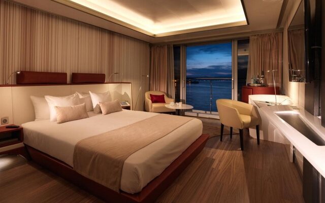 Sunborn Gibraltar Yacht Hotel Resort