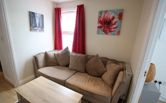 Contemporary 2 bed Flat in Bristol, Free Parking