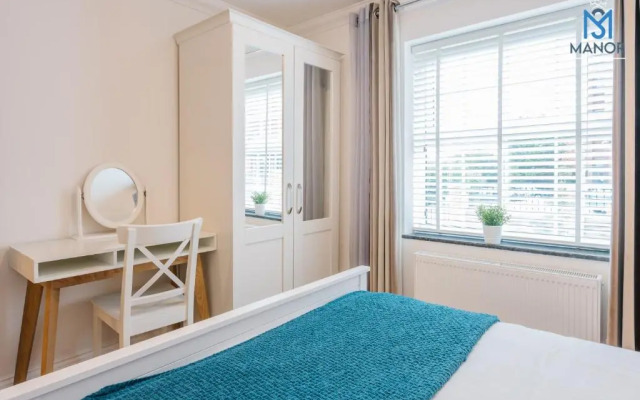 Charming chic Appartment with 24hr Parking