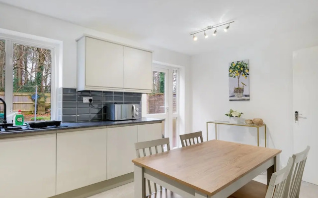 Spacious 4-Bedroom 2-Bath Home in Bywood