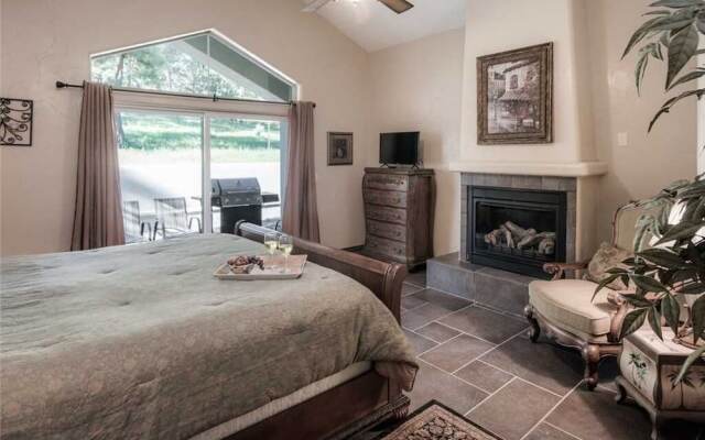 Casa Elegante - Four Bedroom Cabin