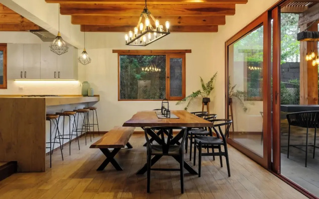 Forest Guesthouse Avándaro