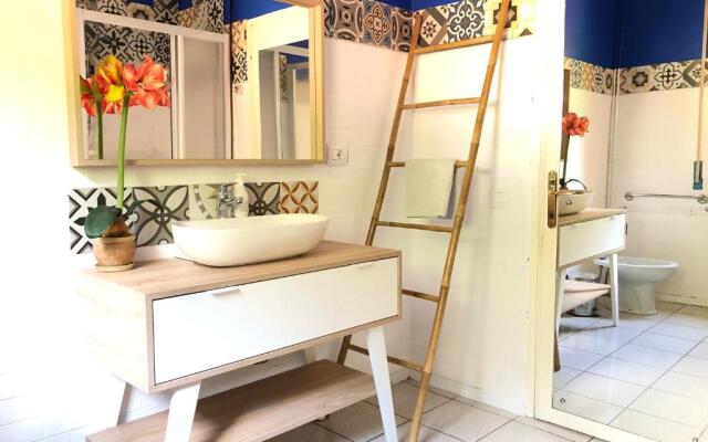 Clua Holiday House