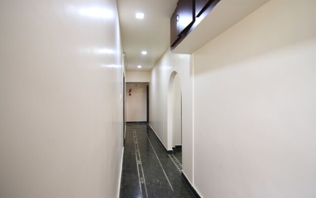OYO 12856 Beach City