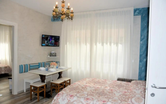 Suites Train Station Mestre Apartment    (No Front Desk Need To Contact Property 5  Days In Advance)