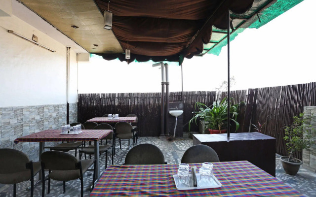 Hotel Delhi Continental