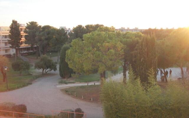 Appartement Balaruc-les-Bains, 1 pièce, 4 personnes - FR-1-503-73