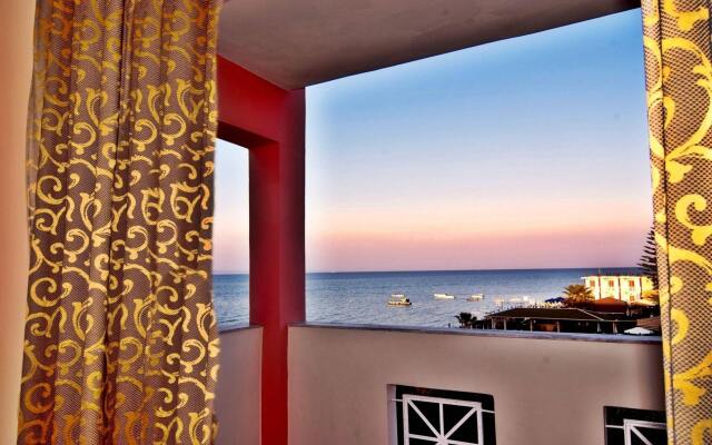 Xenos Kamara Beach