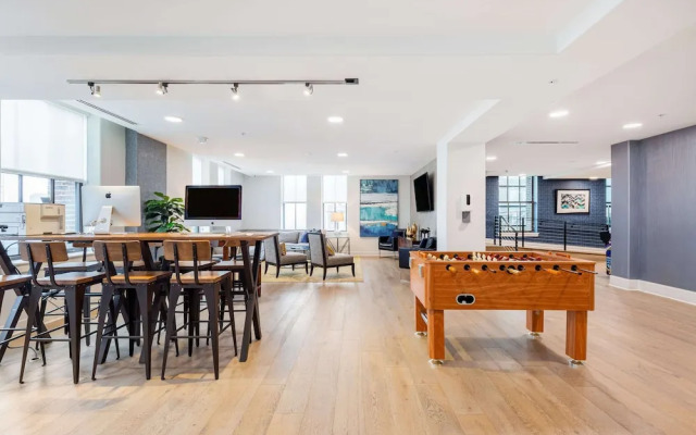 Distinguished Apartment Rooftop Deck