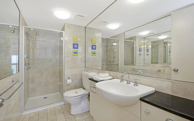 Clubb Coolum Beach Resort