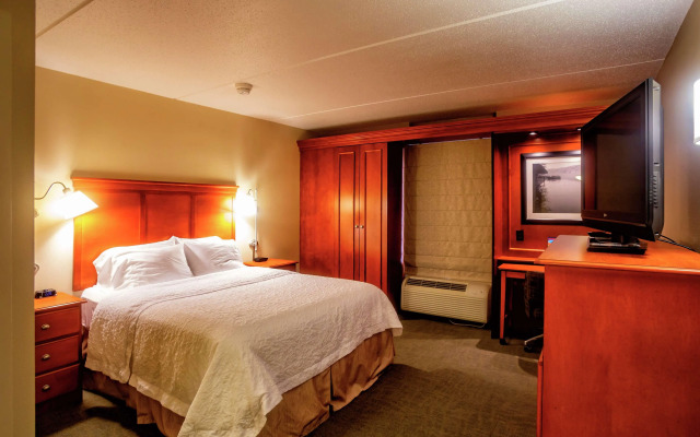 Hampton Inn Wheeling