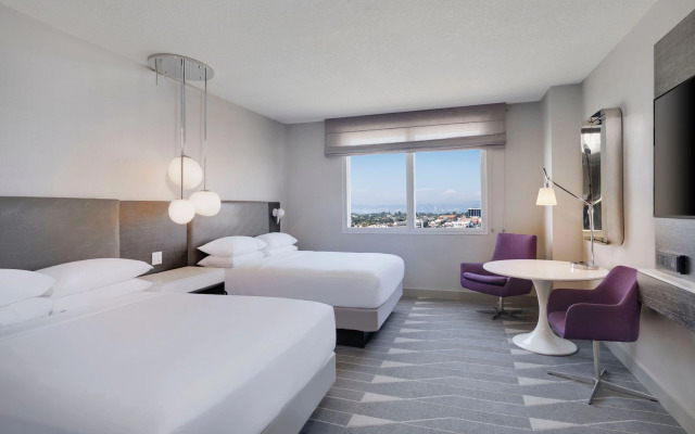 Hyatt Regency Los Angeles International Airport