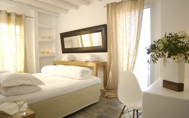 Kapetan Tasos Suites