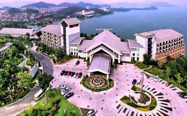 Hangzhou Linan Wonderland Hotel