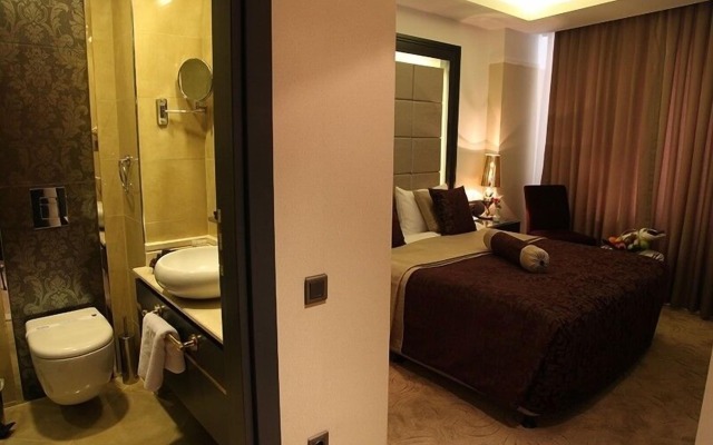 Mirilayon Hotel