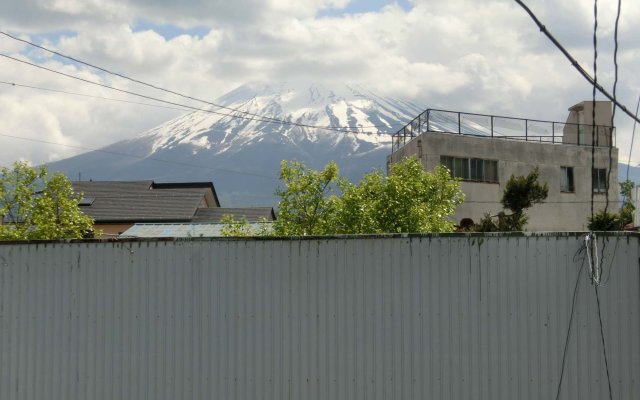 Mt Fuji Hostel Michael's