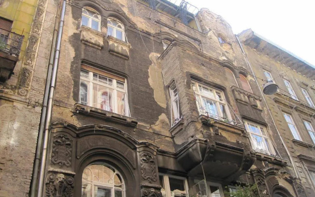 Opera Apartments
