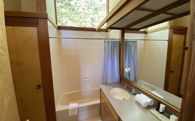 Idyllwild Inn