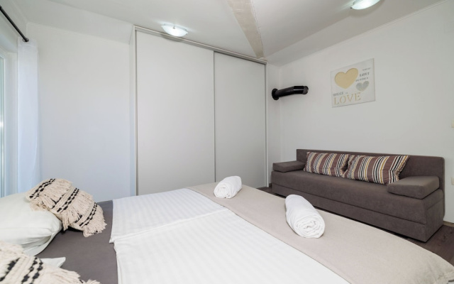 Apartments Mirjana T