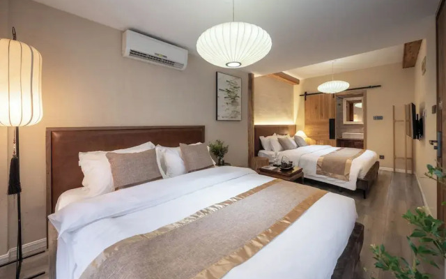 Beijing Le Zai Nan Luo Gu Xiang Wang Fu Jing Forbidden City Courtyard Hotel