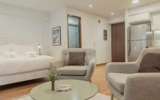 w Elegant Loft With Balcony in Barranco