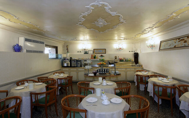 San Moisè Hotel