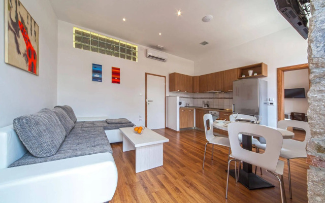 Marmontova Luxury Rooms