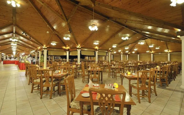 Villa Park Sun Island Resort