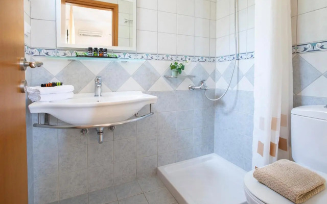 Thalassa Apartments