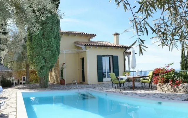 Villa Vista Splendida -agios Nikitas Nature Villas