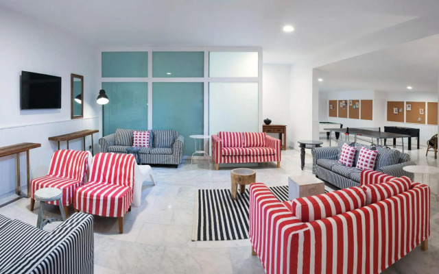Marina Suites