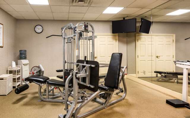 Quality Inn Near Joint Base Andrews - Washington Area