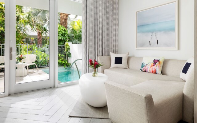 H2O Suites - Adults Only