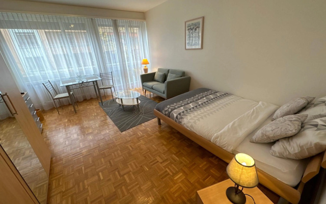 Athénée Residence by Homenhancement – Guest Rooms – Geneva