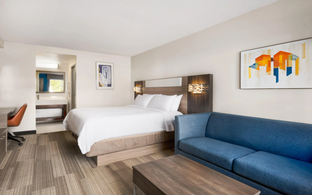 Holiday Inn Express Simi Valley by IHG